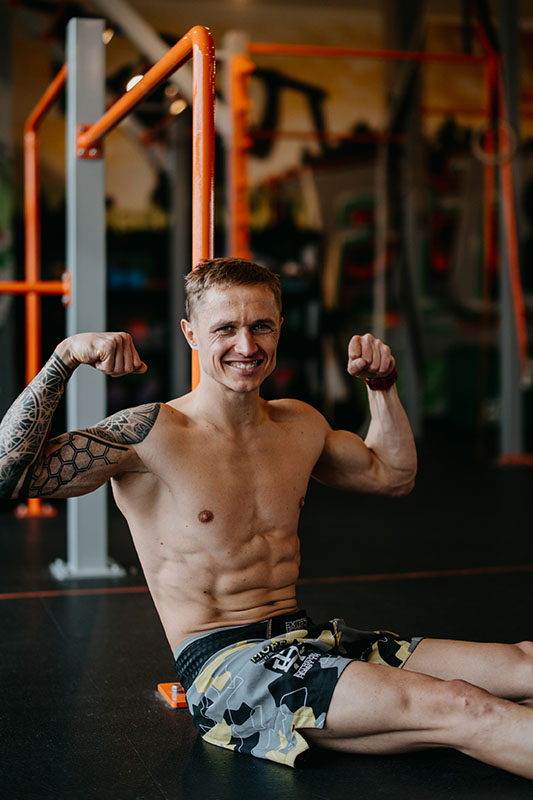 trener-ocr-hyrox-fitmore-rybnik_0001s_0000_Piotr-Krol - Fit&More