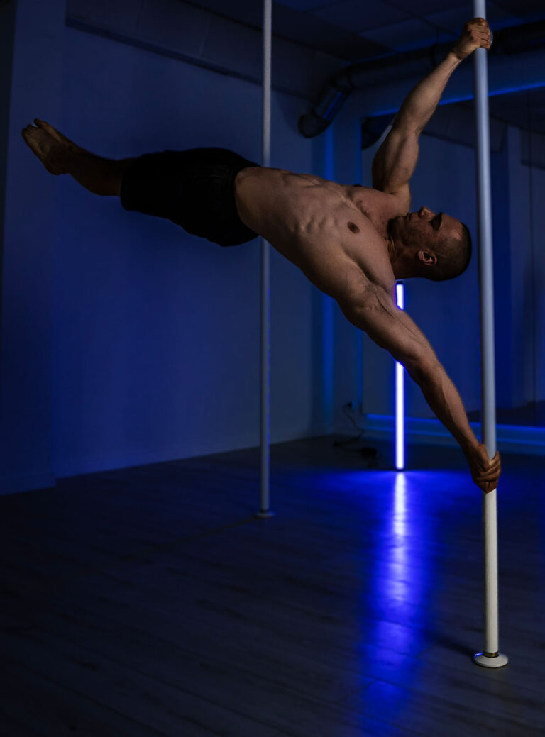 zajecia-fitmore-rybnik_0046_kalistenika-pod-pole-dance - Fit&More